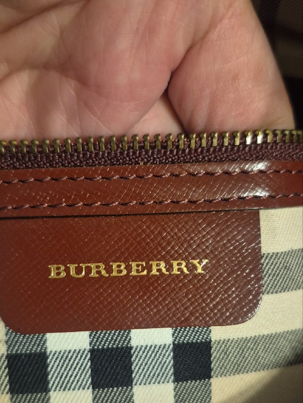 NWT Burberry Shoulder Bag in Deep Burgundy - Classic Women's Handbag NWT - Picture 8 of 9